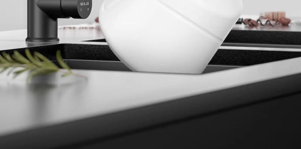 Small-sized Electric Watering Can for Plant Care and Disinfection